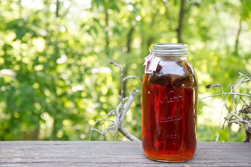 How to Make Sun Tea (Regular and Sweet) | Wholefully