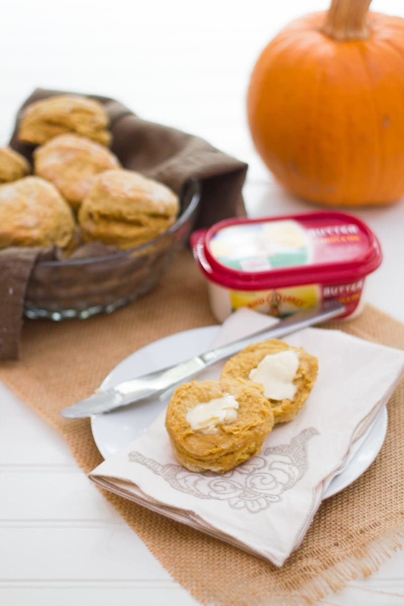 Pumpkin Spice Buttermilk Biscuits