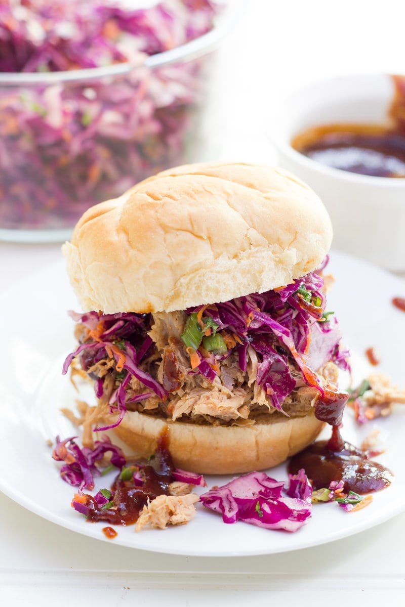 Slow Cooker Pulled Pork Sandwiches