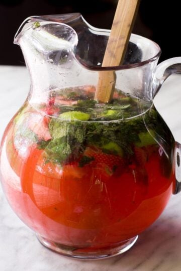 Pitcher Strawberry Mojitos