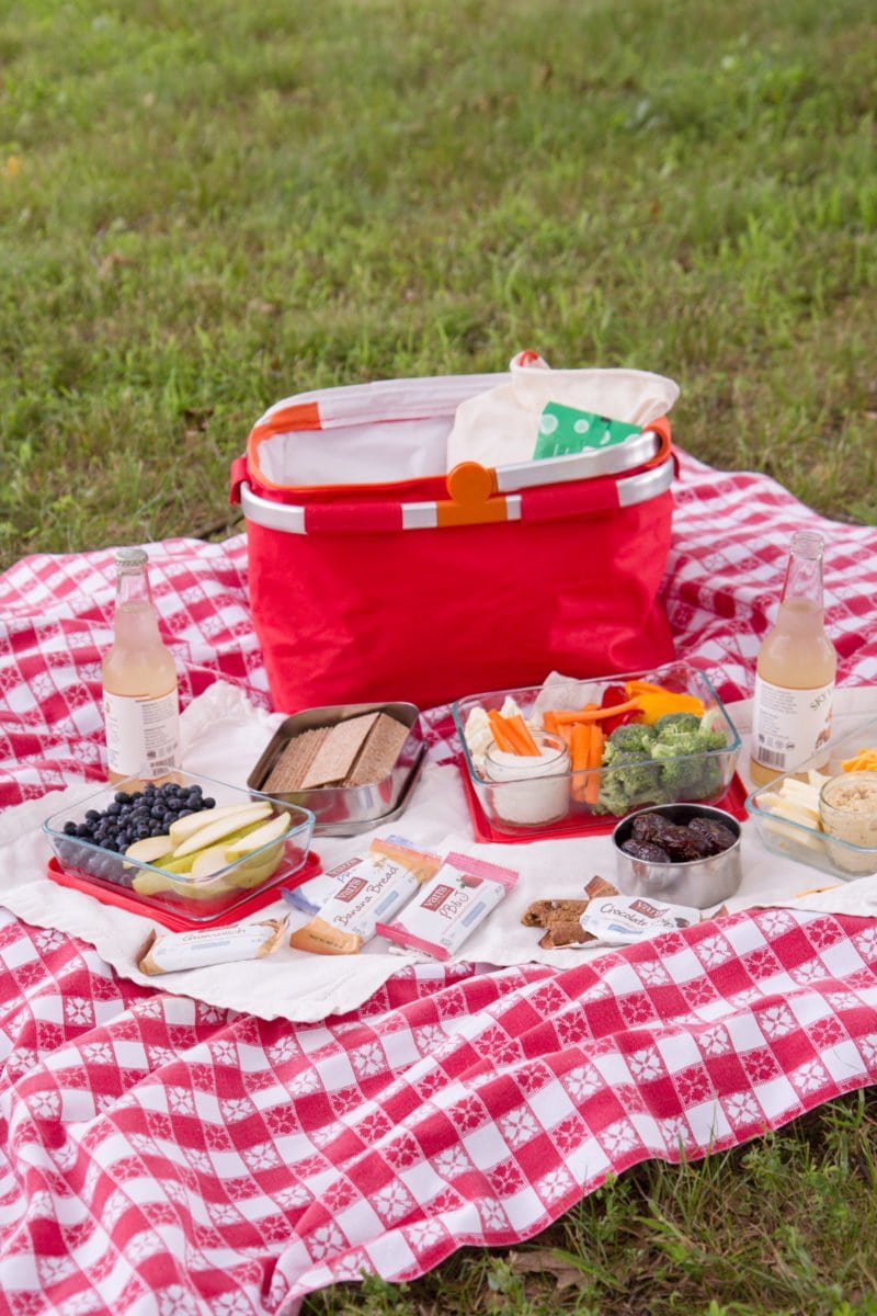 How To Pack An Awesome Picnic Wholefully