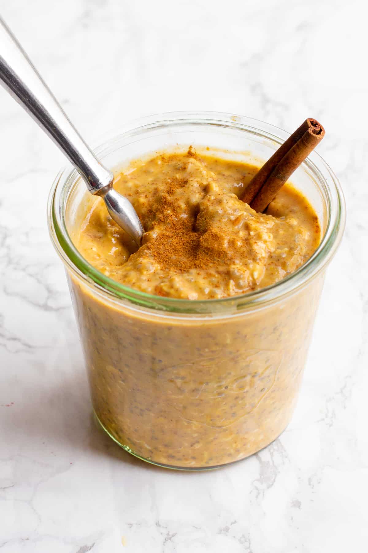 How to Make Healthy Pumpkin Spice Overnight Oats