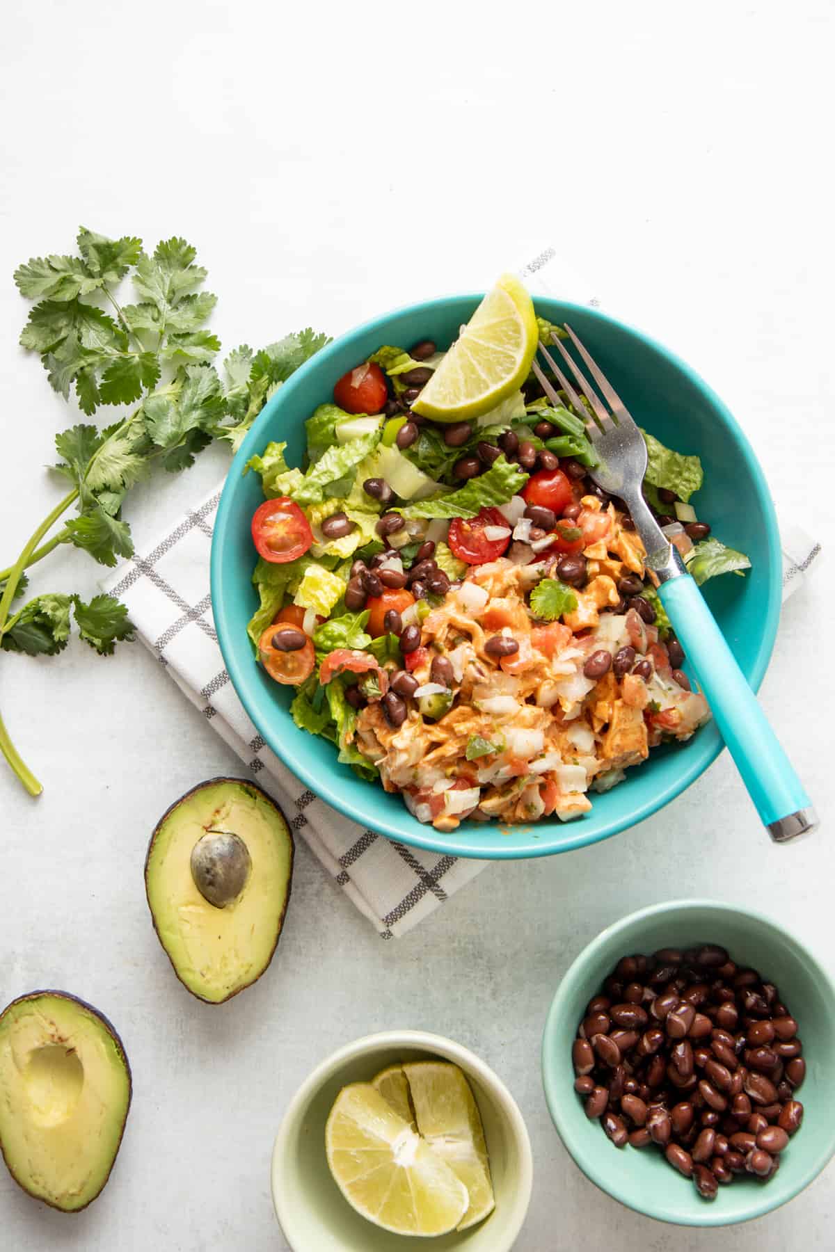 https://wholefully.com/wp-content/uploads/2020/02/chicken-taco-salad-in-a-jar-bowl.jpg