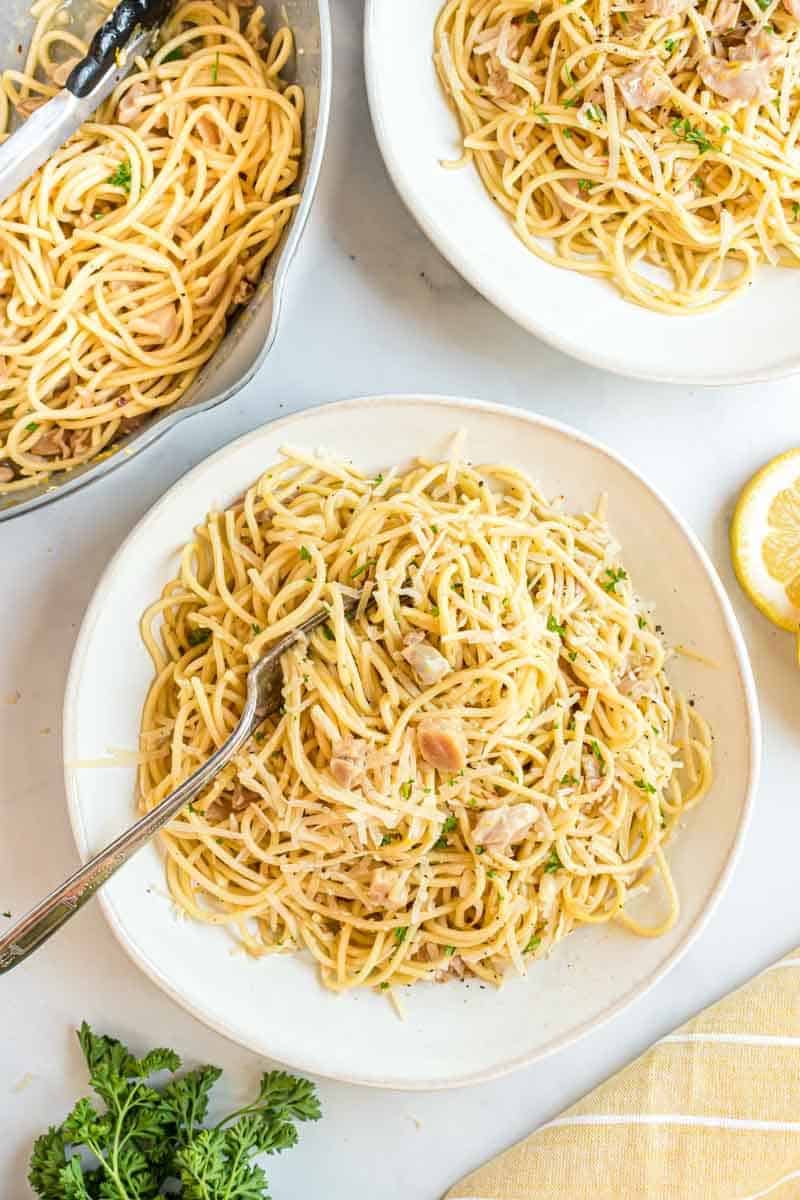 Spaghetti with Canned Clams Recipe - Wholefully