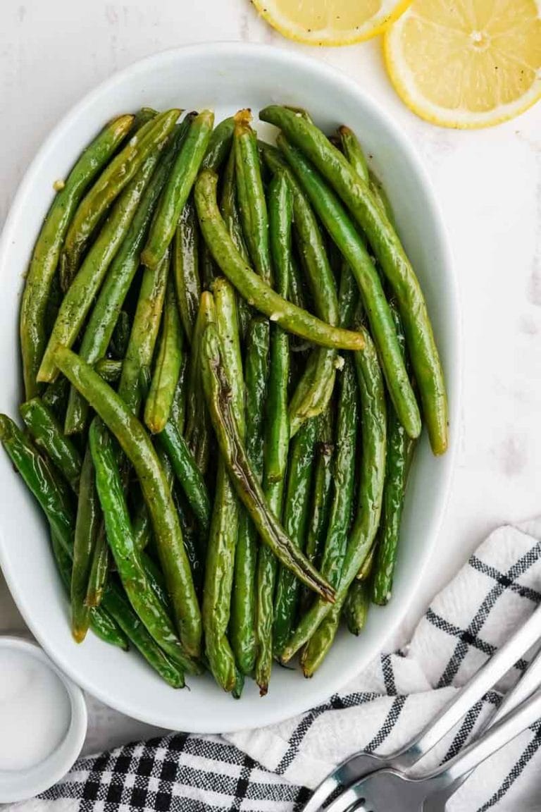 Easy and Delicious Roasted Green Beans Recipe | Wholefully